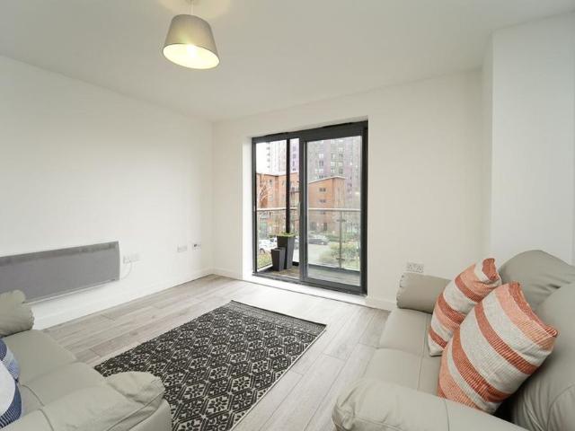 2 bedroom apartment to rent