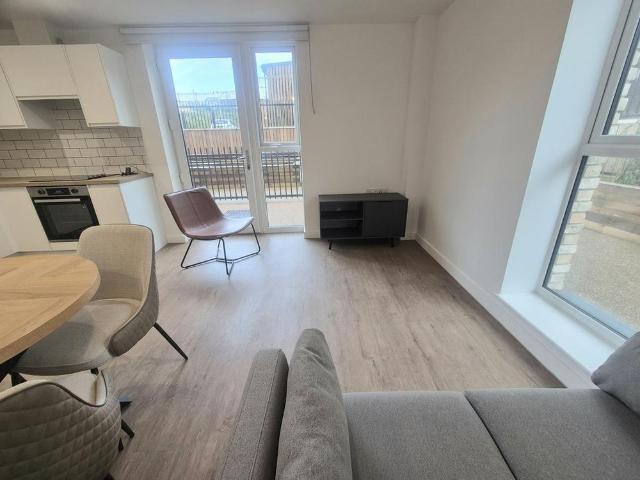 2 bedroom apartment to rent