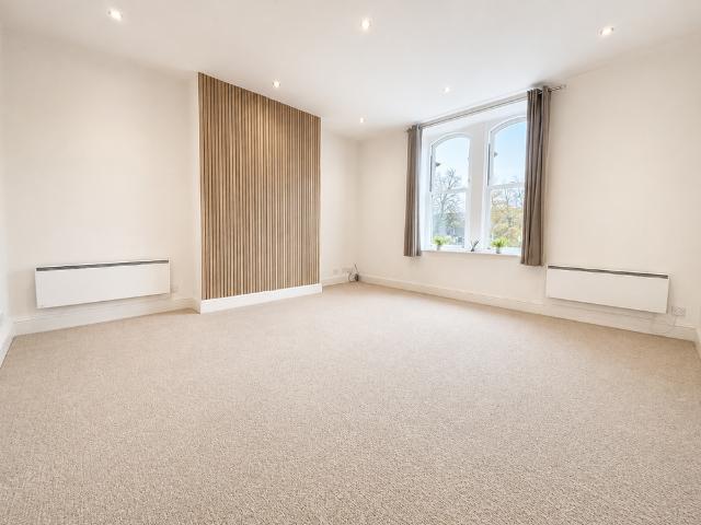 2 bedroom apartment to rent