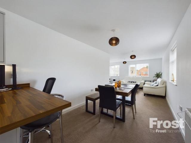 2 bedroom apartment to rent