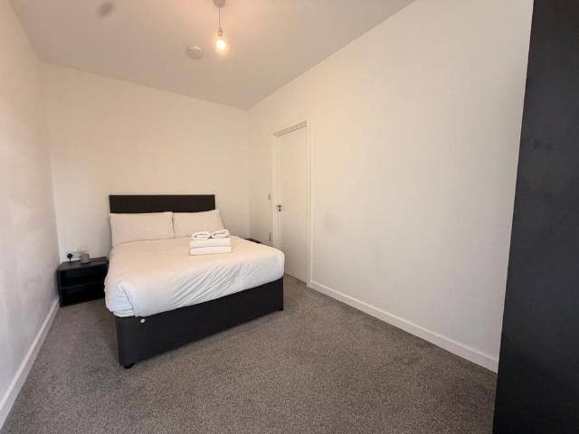 2 bedroom apartment to rent
