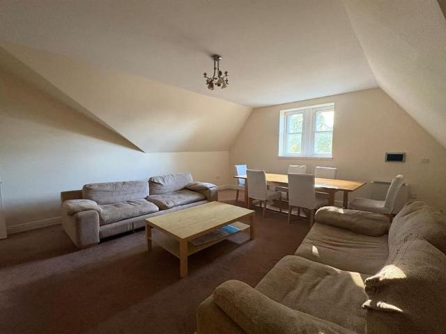 2 bedroom apartment to rent