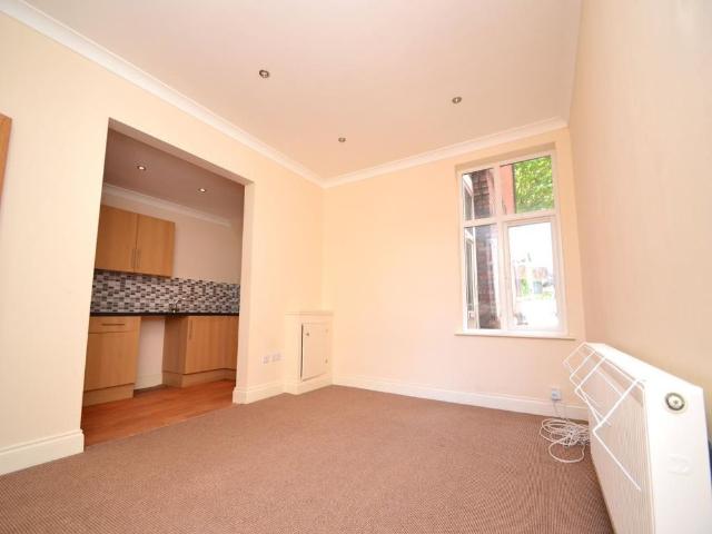 2 bedroom apartment to rent