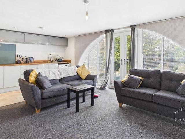 2 bedroom apartment to rent
