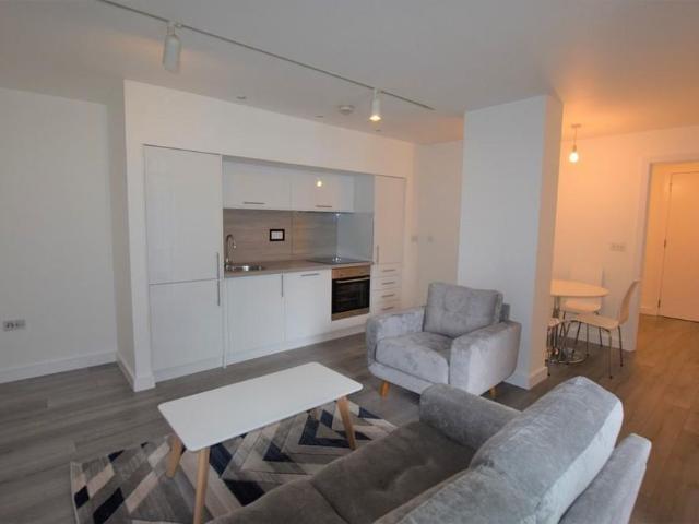 2 bedroom apartment to rent