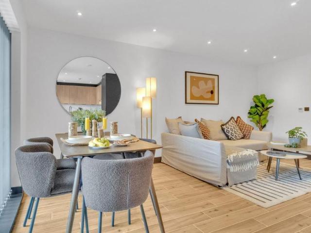 2 bedroom apartment to rent