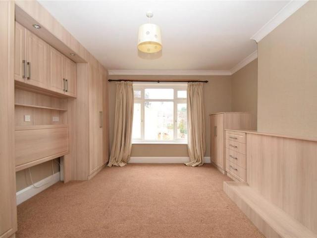 2 bedroom apartment to rent
