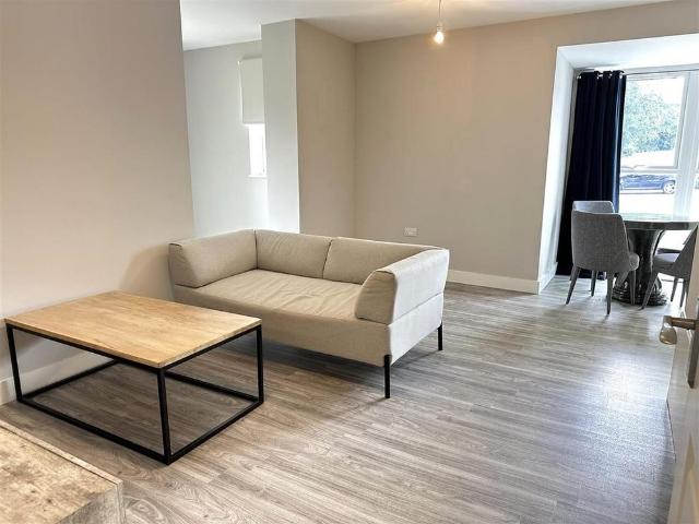 2 bedroom apartment to rent