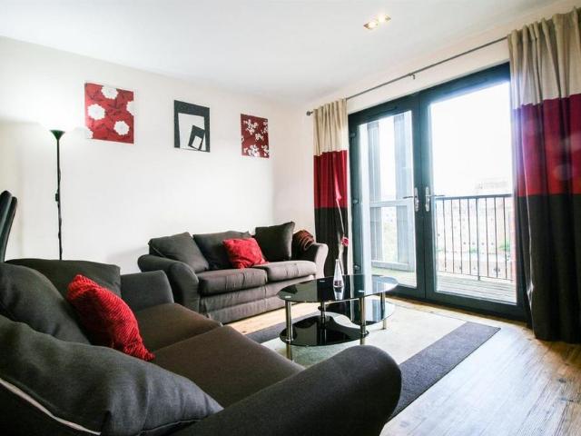 2 bedroom apartment to rent