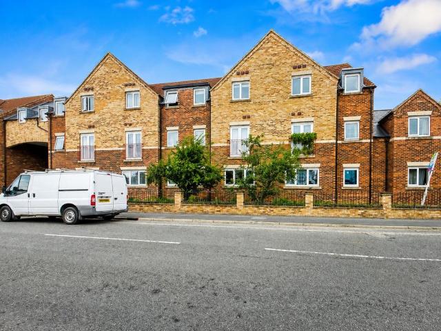 2 bedroom apartment to rent