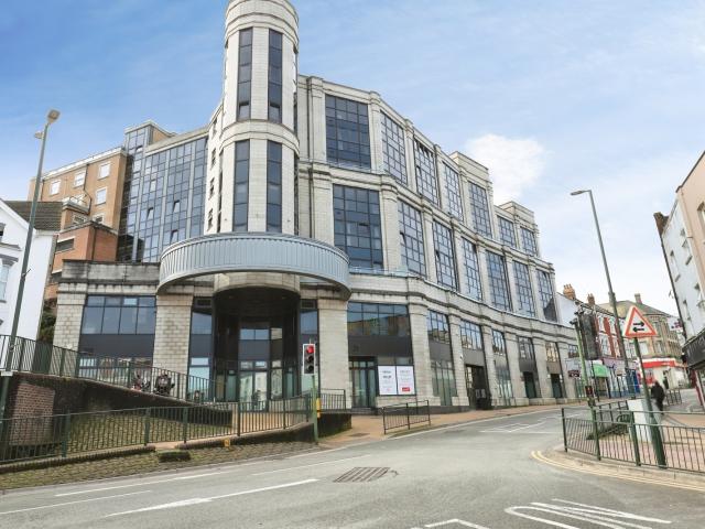 2 bedroom apartment to rent