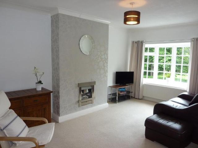 2 bedroom apartment to rent