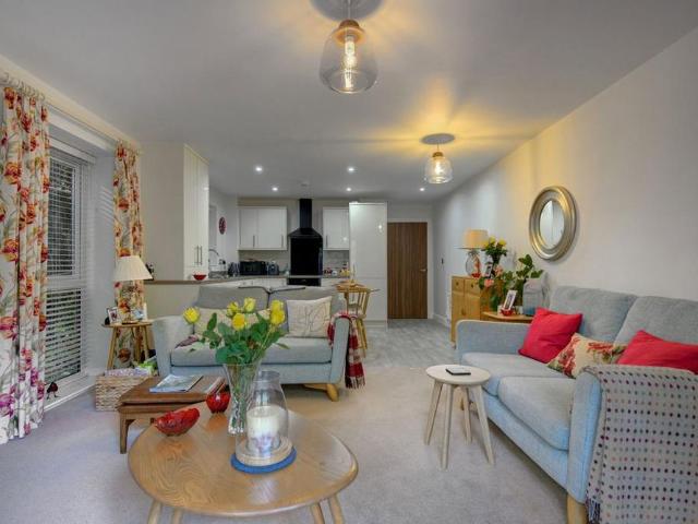 2 bedroom apartment to rent