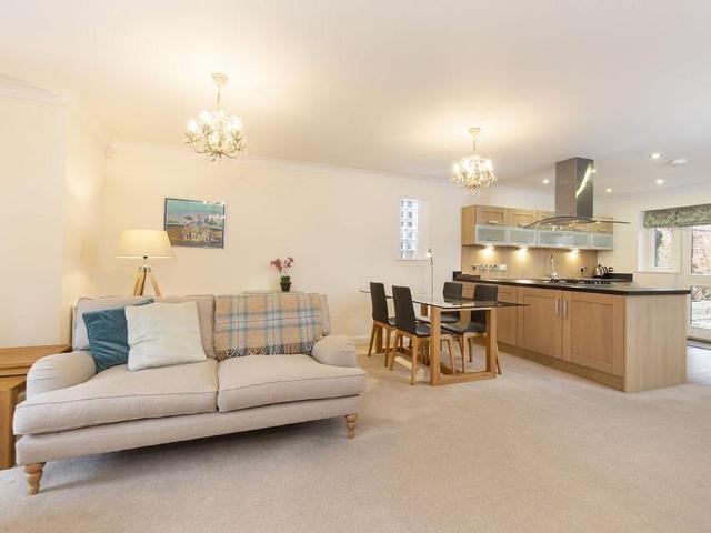 2 bedroom apartment to rent