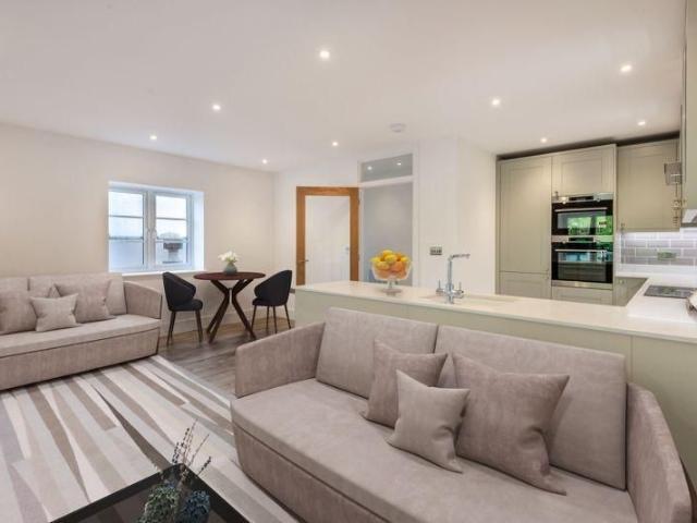 2 bedroom apartment to rent