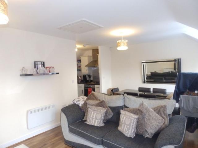 2 bedroom apartment to rent