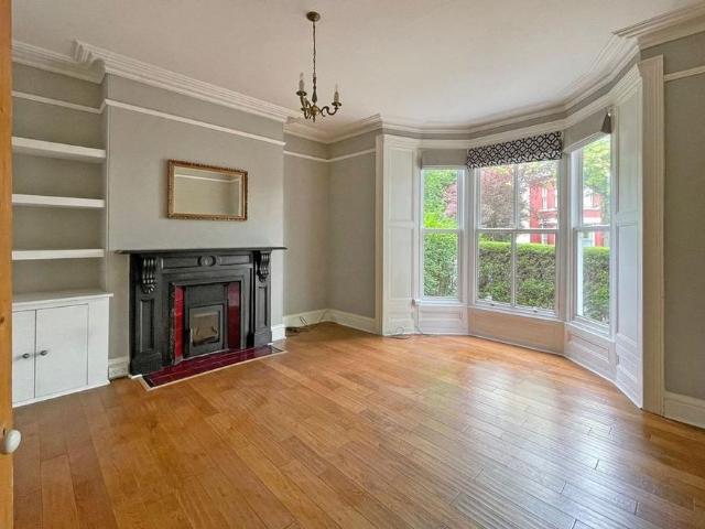 2 bedroom apartment to rent