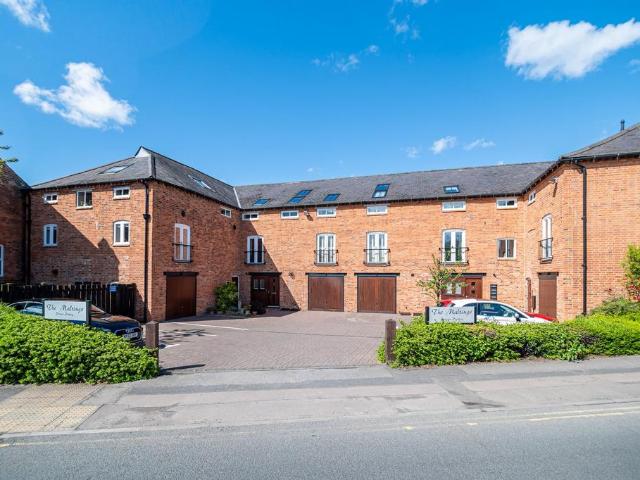 2 bedroom apartment to rent