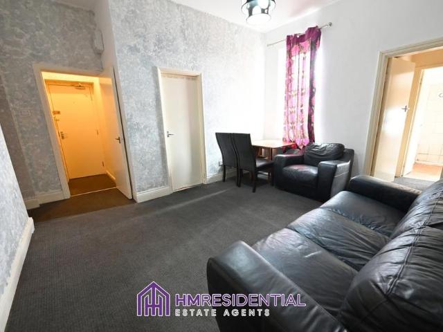 2 bedroom apartment to rent