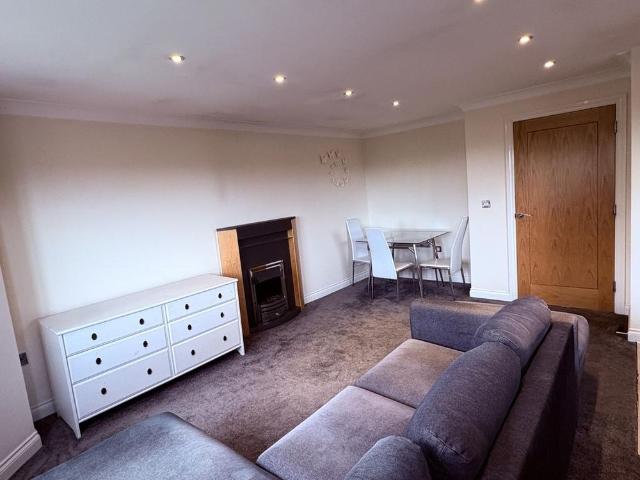 2 bedroom apartment to rent
