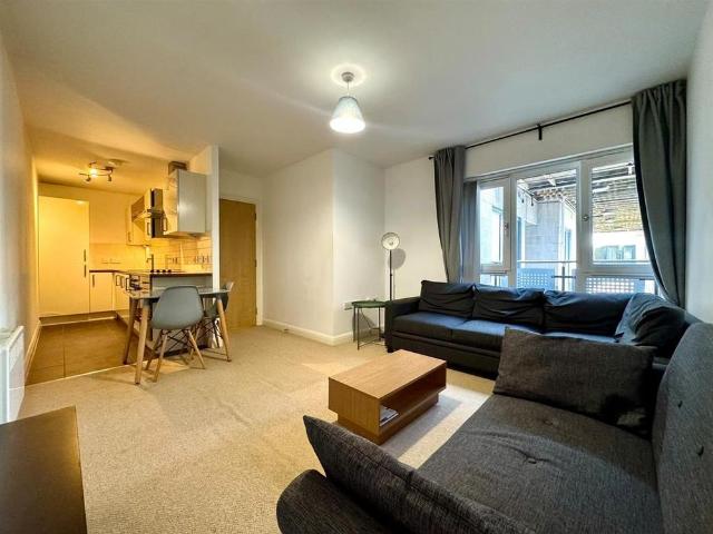 2 bedroom apartment to rent