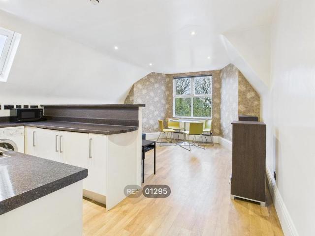 2 bedroom apartment to rent