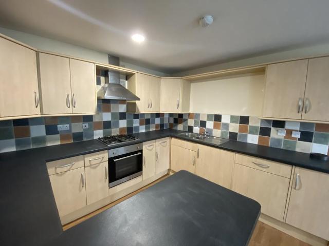 2 bedroom apartment to rent