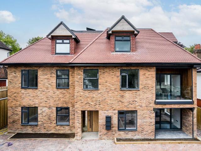 2 bedroom apartment to rent