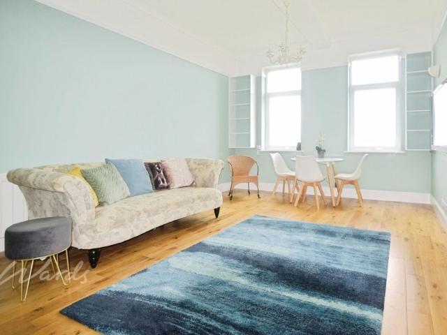 2 bedroom apartment to rent