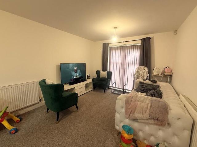 2 bedroom apartment to rent