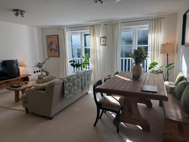 2 bedroom apartment to rent