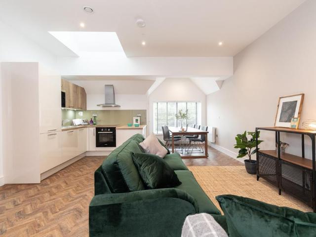 2 bedroom apartment to rent