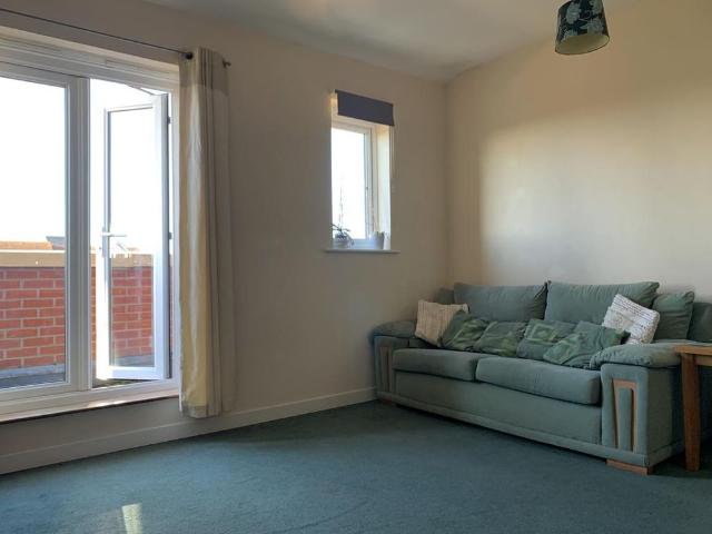 2 bedroom apartment to rent