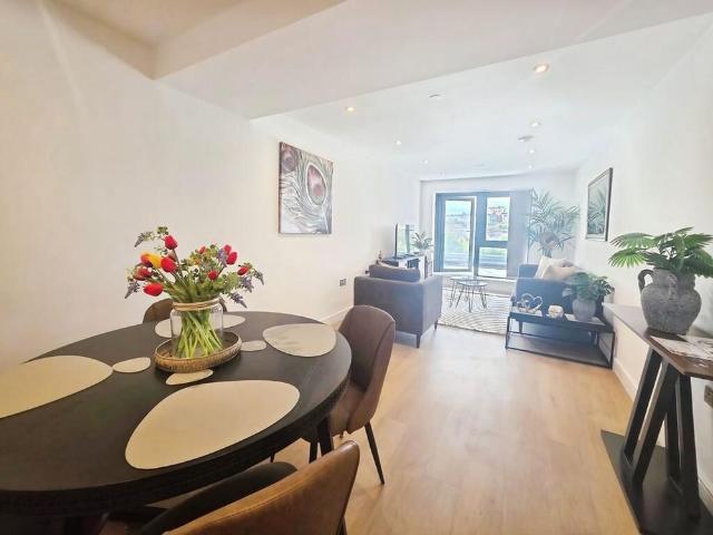 2 bedroom apartment to rent