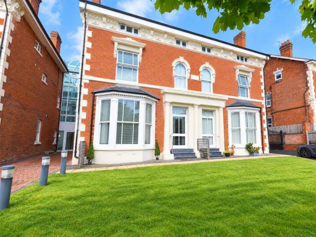 2 bedroom apartment to rent