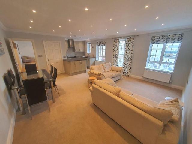 2 bedroom apartment to rent
