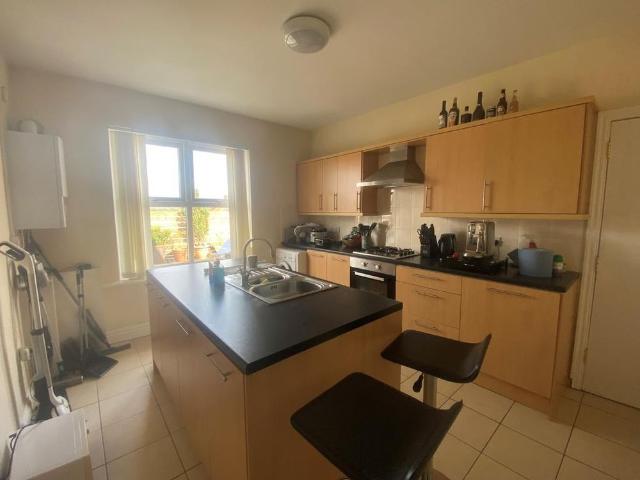 2 bedroom apartment to rent