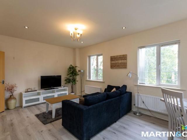2 bedroom apartment to rent