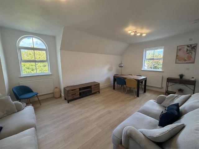 2 bedroom apartment to rent