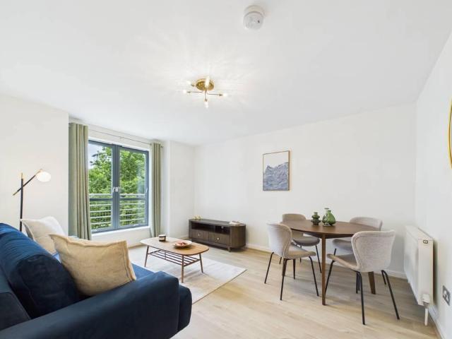2 bedroom apartment to rent
