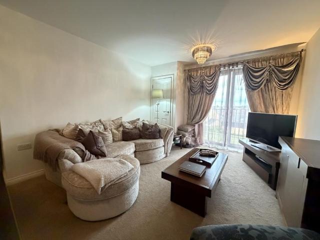 2 bedroom apartment to rent