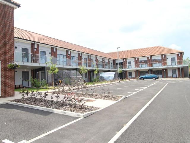 2 bedroom apartment to rent