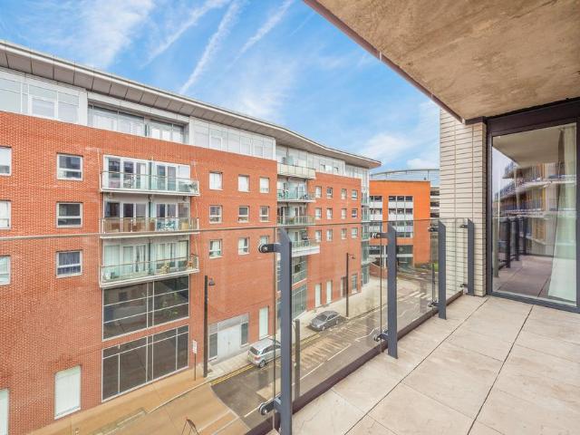 2 bedroom apartment to rent