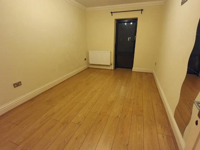 2 bedroom apartment to rent