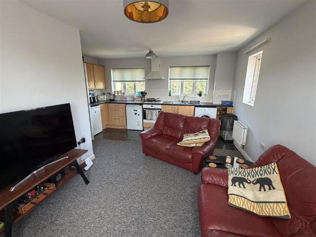 2 bedroom apartment to rent
