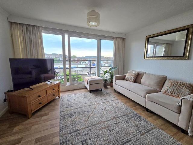 2 bedroom apartment to rent