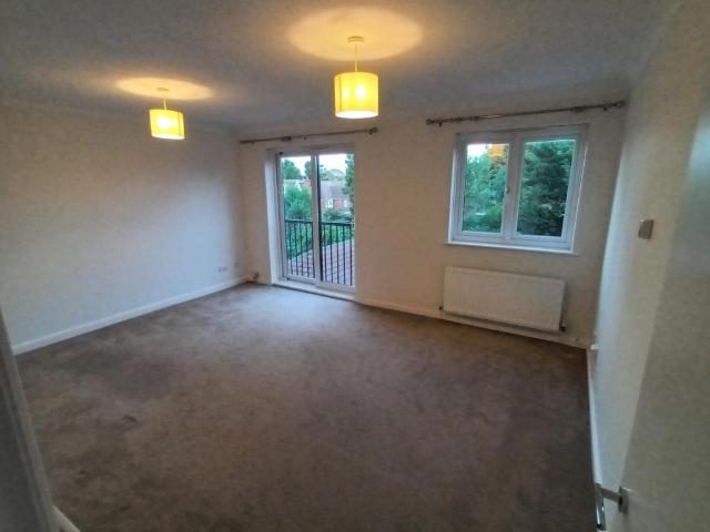 2 bedroom apartment to rent