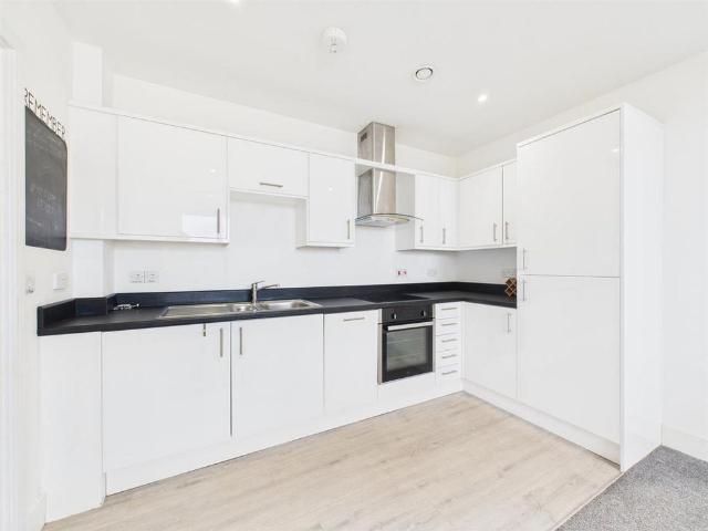 2 bedroom apartment to rent