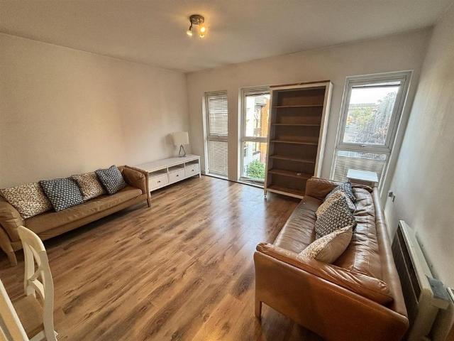 2 bedroom apartment to rent