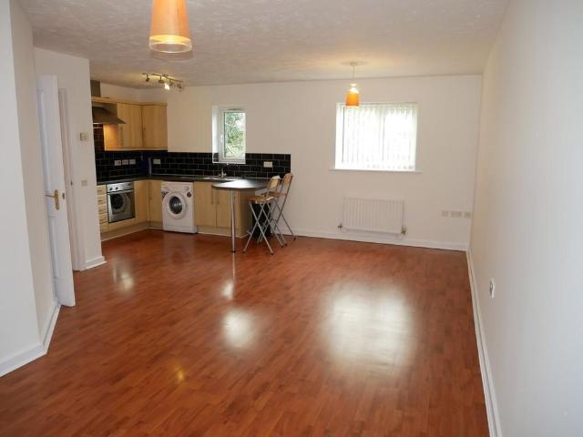 2 bedroom apartment to rent